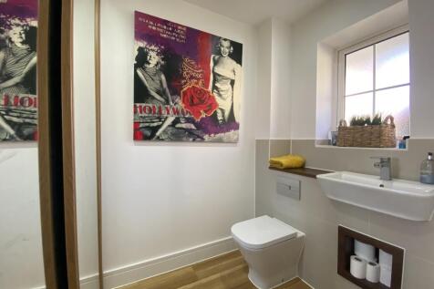 ground floor WC