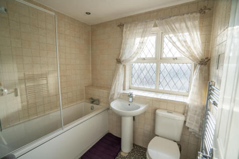 Bedroom Two En-suite