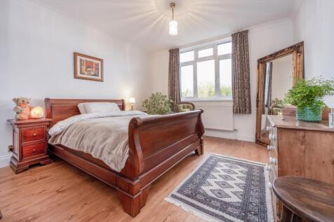 Bedroom2