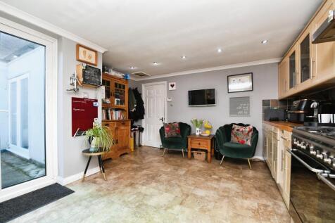 kitchen/breakfast room