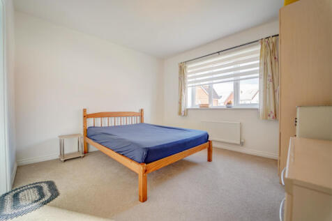 Bedroom 1 Middle Floor