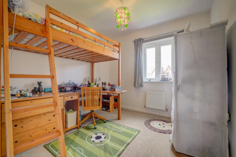 Middle Floor Bedroom 3