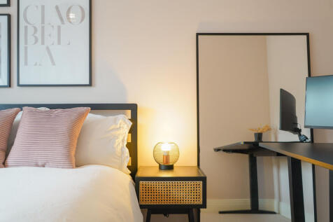 Bedroom Artsy 1