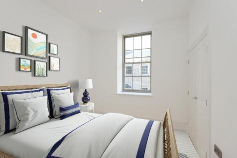 Bedroom Apt 8
