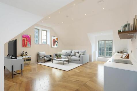 Apt 17 Living Area