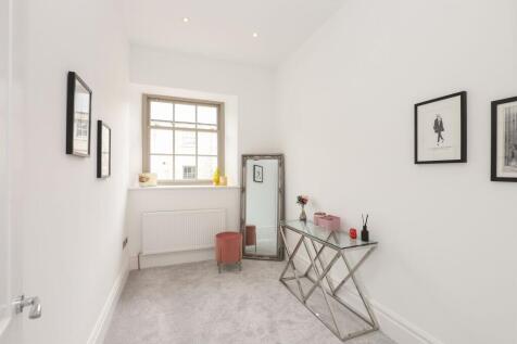 Bedroom 4/Dressing Room