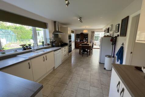 Kitchen-Dining Room