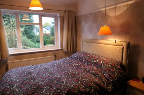 Back bedroom.JPG