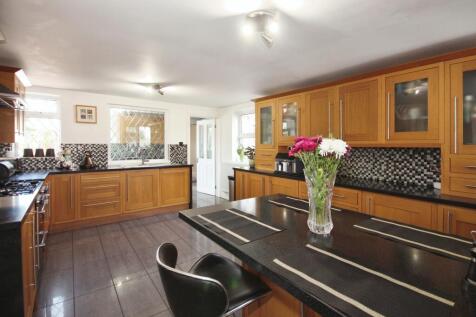Fitted Breakfast Kitchen