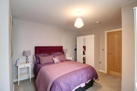 Bedroom 2.3