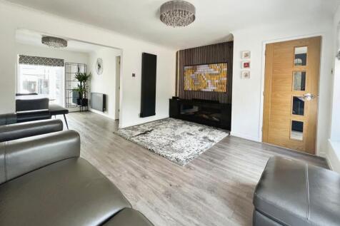 Lounge-Dining Room