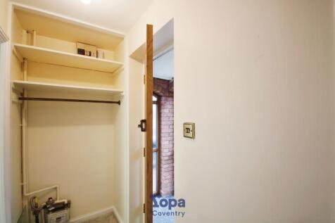 5187543d-Entrance 20Hall.JPG