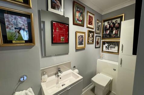 g/f cloakroom