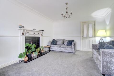 Lounge (alt view)