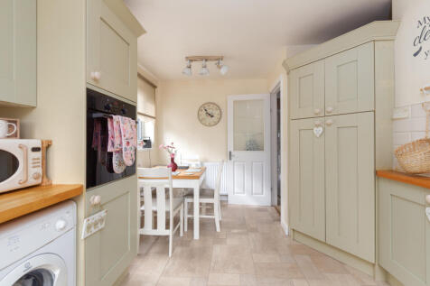 105 LYTHAM ROAD-11