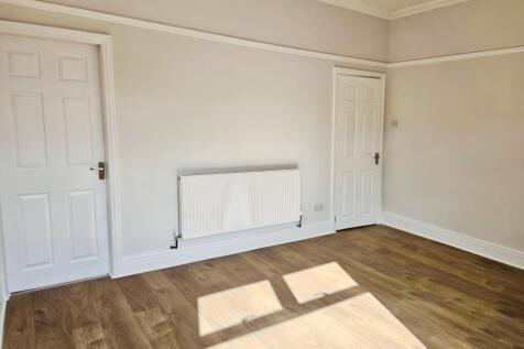 Middle Room