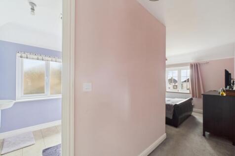 Bedroom 1 Ensuite