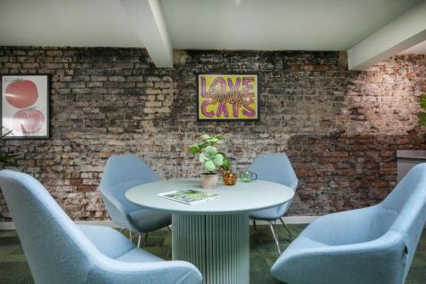 6aBreakout space within office .jpg