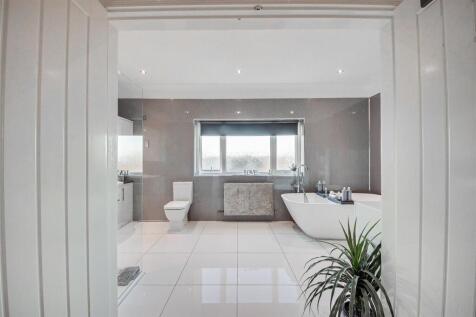 Master Ensuite