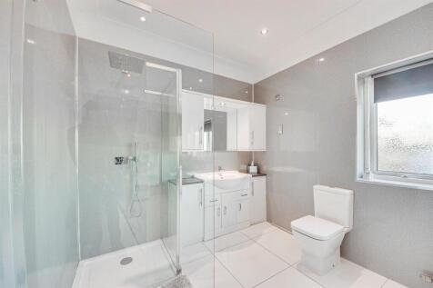 Master Ensuite