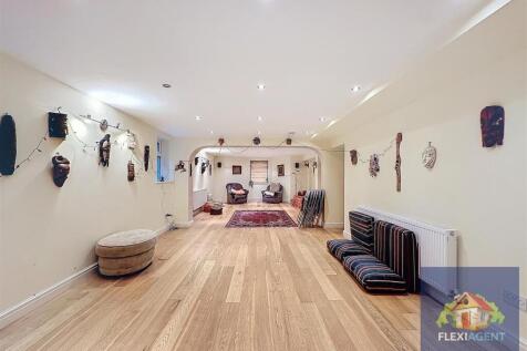 Entertainment Room