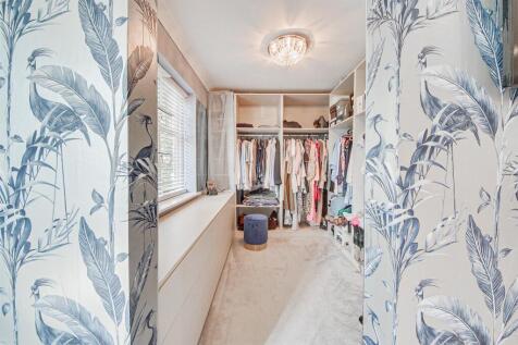 Walk in Wardrobe
