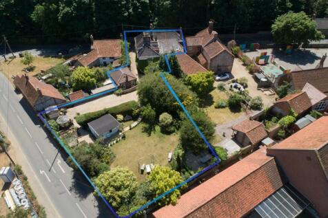 Holland House Plot