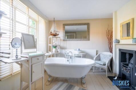 Bedroom 4 Ensuite