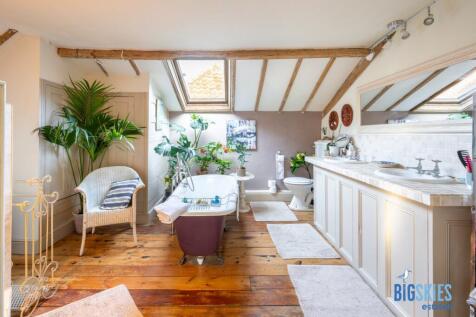 Bedroom 1 Ensuite