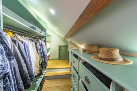 Walk in Wardrobe