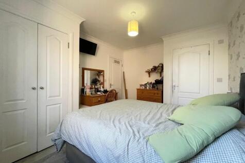 IMG-20250401-WA00...