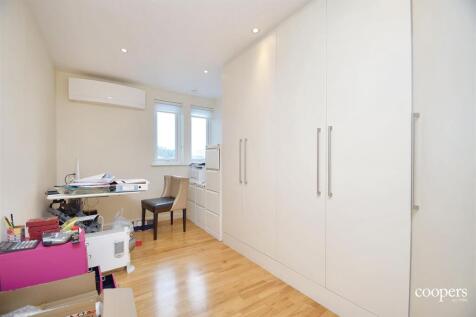 Bedroom/Study