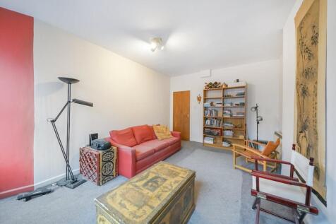 Flat 2 55 Charlotte Street  rHVw655u39m9EZ6B2MYg