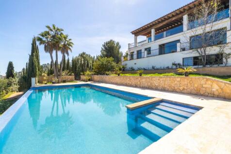 Exterior and Pool (2