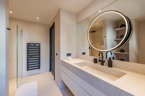 Bathroom (2)