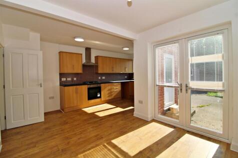 Kitchen Diner View 2.JPG