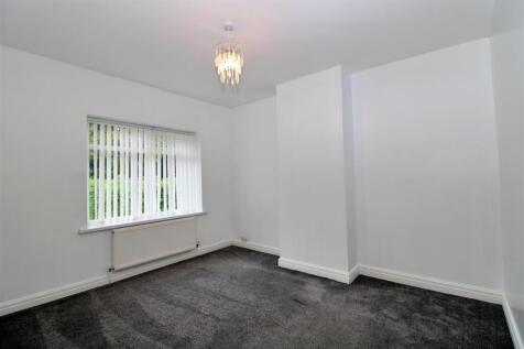 Bedroom 2.JPG