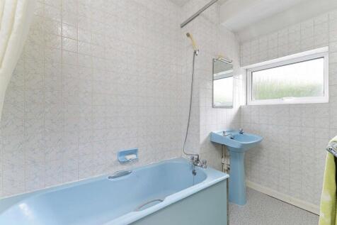 2 Shalford Road  (13)-1920.jpg