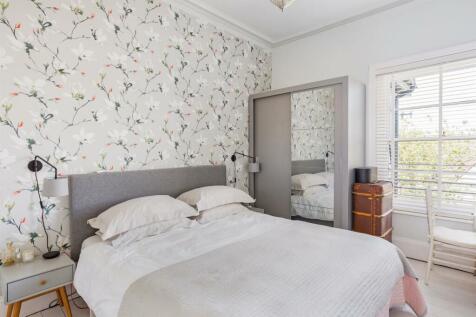 71714_Glaston-House-Battledown  (13)_low.jpg