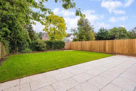 72975_9 Walnut Close Cheltenham (15)_low.jpg