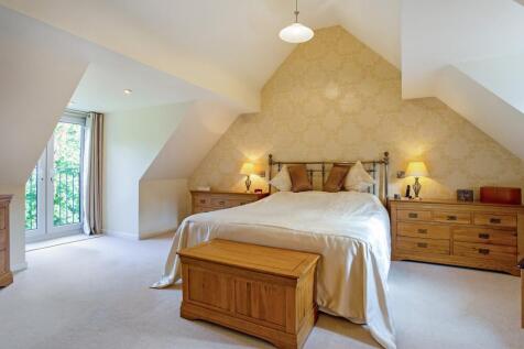 35 Cirencester Road 307869 - (20).jpg