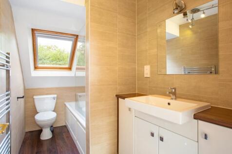 35 Cirencester Road 307869 - (25).jpg