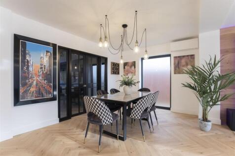 4 Walnut Close-09.jpg