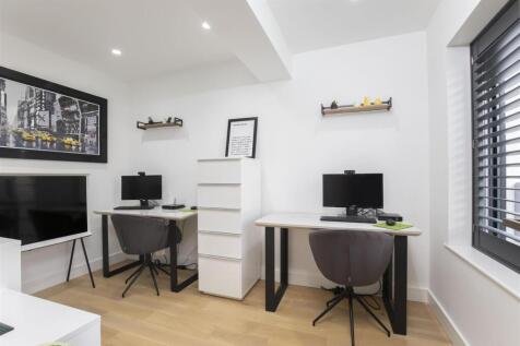 4 Walnut Close-20.jpg