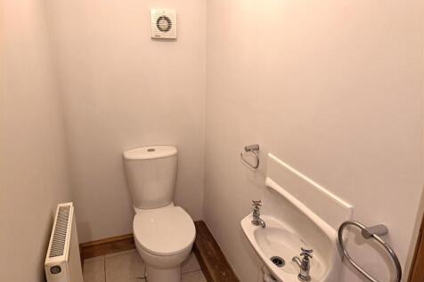 Downstairs WC.jpg