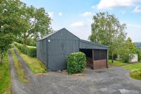 Outbuilding 2.jpg