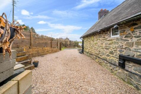 Rear parking area.jpg