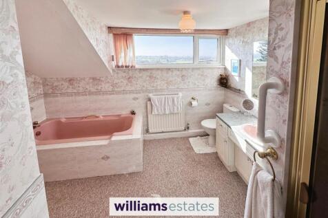 Upstairs Bathroom