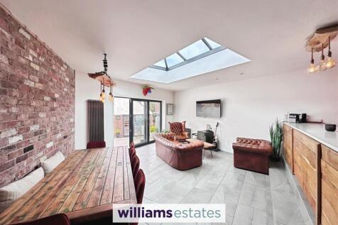 Living / Dining Room