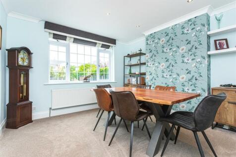 398 Holcombe Road-2.jpg